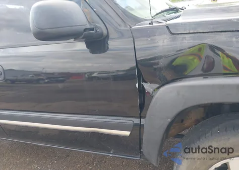 2006 Chevrolet Silverado 1500 Lt3 from USA, damaged, VIN 2GCEK13T261125154